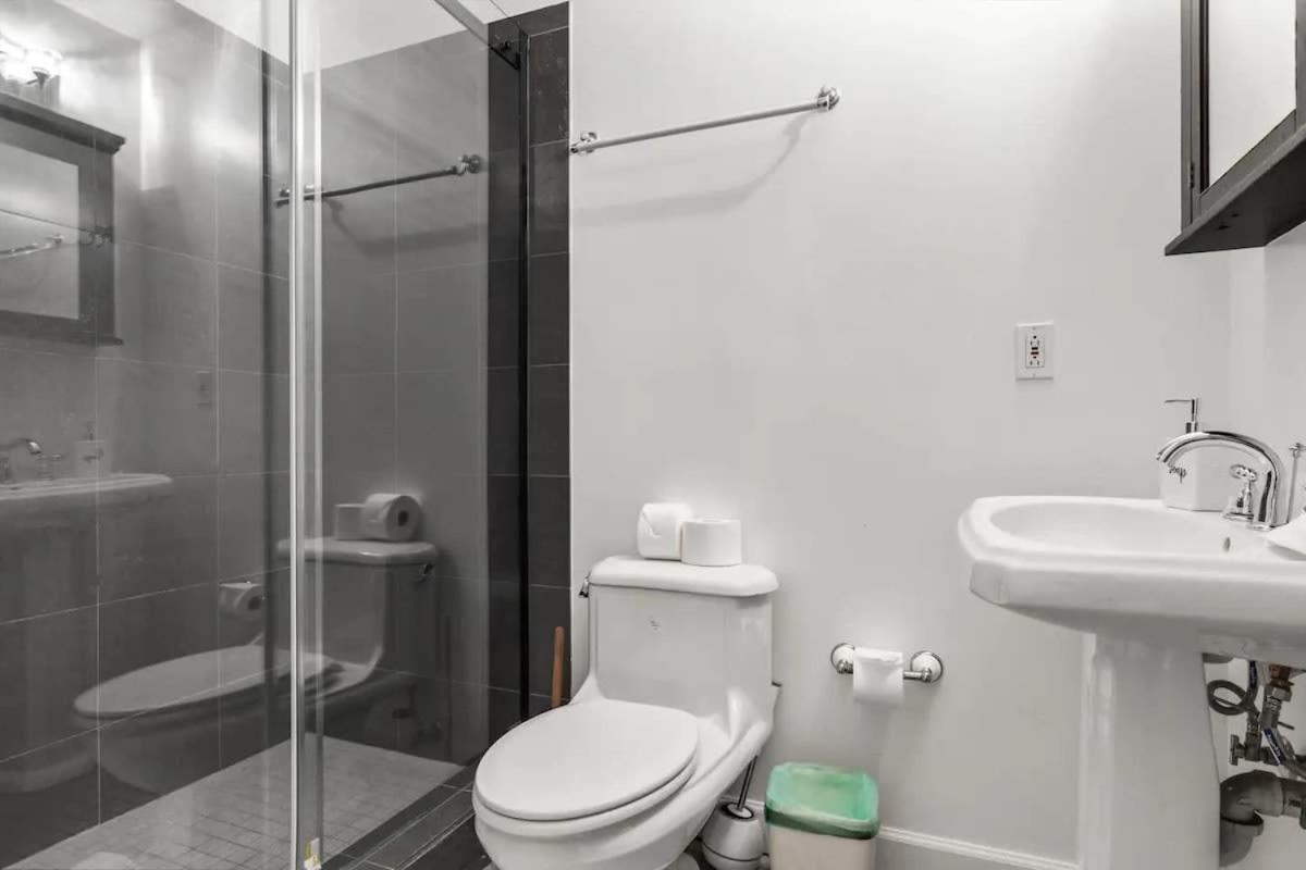 H St Dc Haven 4-br Ferienhaus